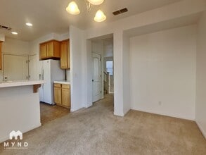 10 Shadmoor Pl in Sacramento, CA - Foto de edificio - Building Photo