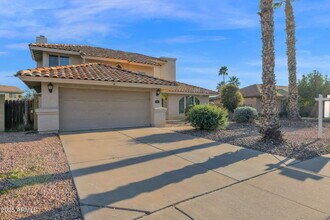 3623 E Oraibi Dr in Phoenix, AZ - Building Photo - Building Photo