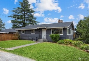 500 Stevens Ave NW in Renton, WA - Building Photo