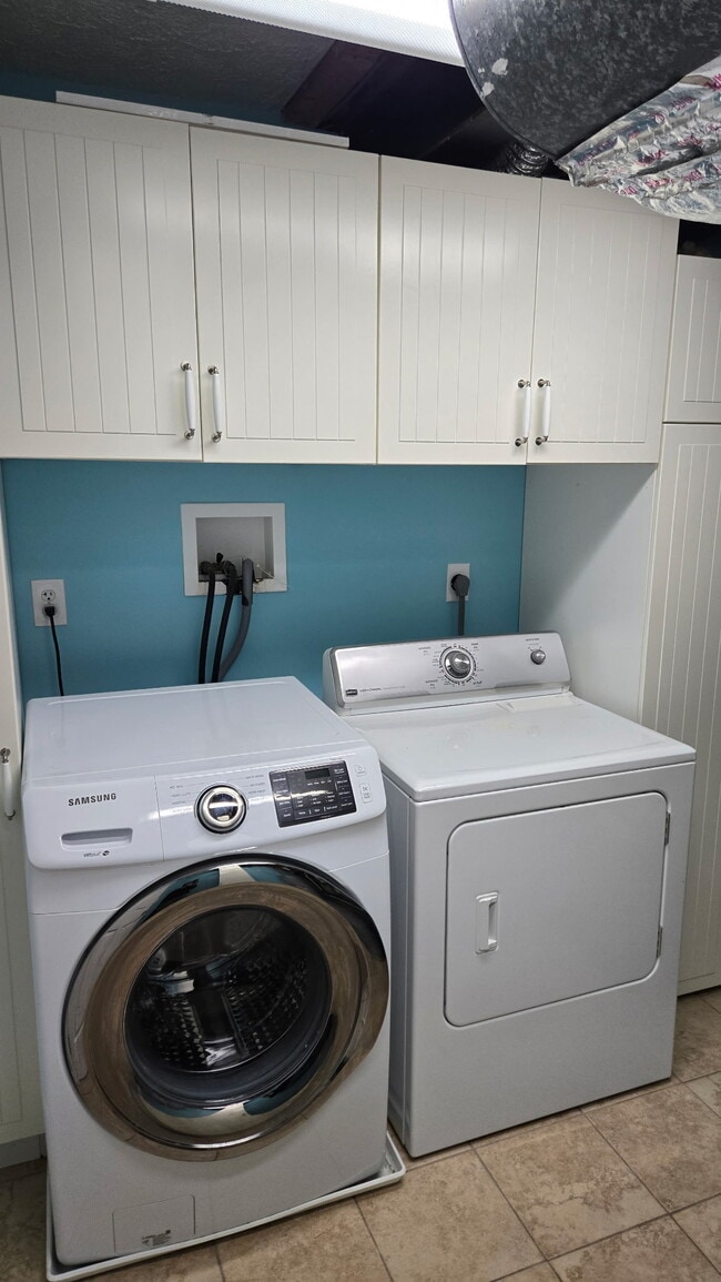 22889 Kimberly Ct, Unit #basement Kimberly Ct