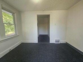 669 Inman St in Akron, OH - Building Photo - Building Photo