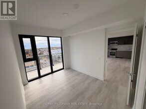 801 The Queensway in Toronto, ON - Building Photo - Building Photo