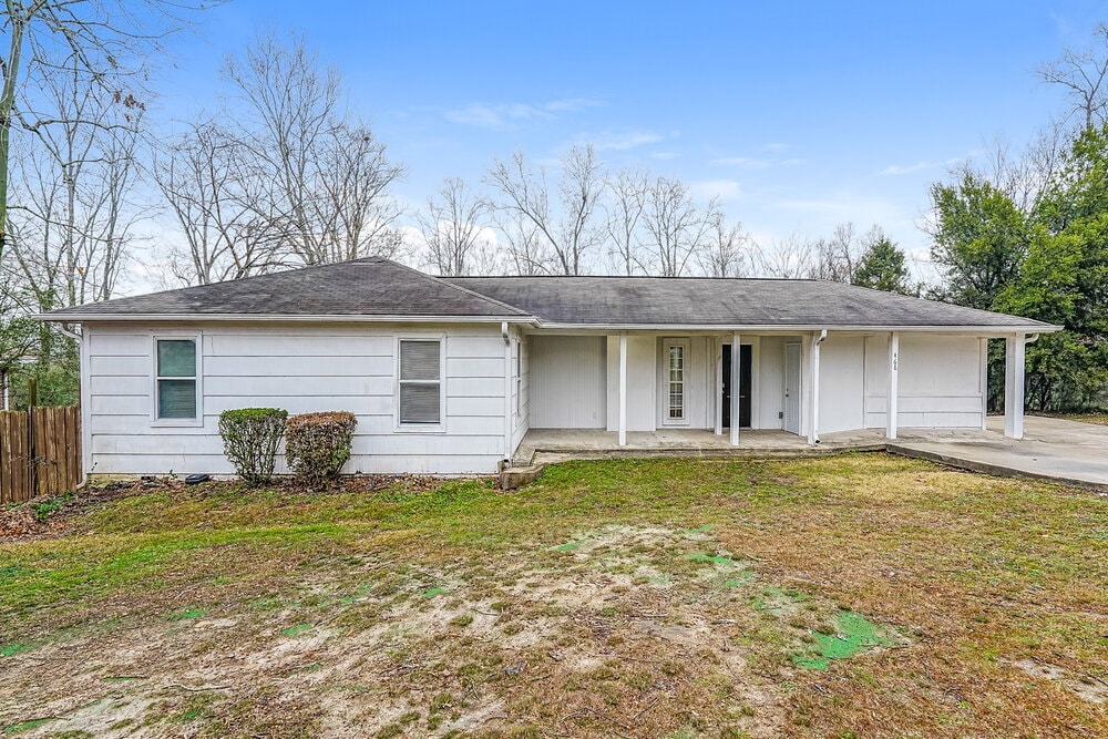 468 Tupelo Way in Center Point, AL - Foto de edificio