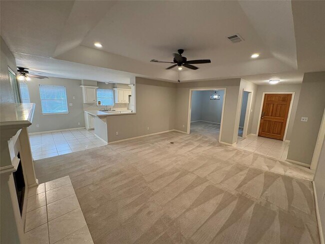 12211 Longfellow Dr in Montgomery, TX - Building Photo - Building Photo