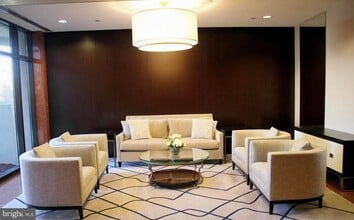 1530 Key Blvd in Arlington, VA - Building Photo - Building Photo