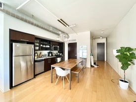 1100 S Hope St, Unit 913 in Los Angeles, CA - Building Photo