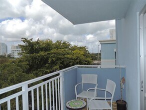 947 Lenox Ave. in Miami Beach, FL - Building Photo - Building Photo
