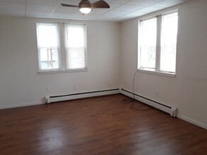 212 Pennsylvania Ave in Clairton, PA - Building Photo - Building Photo