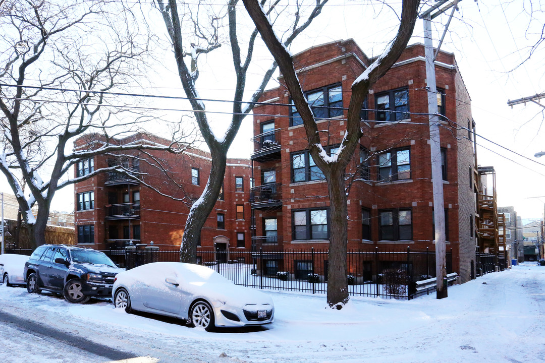 1325-1333 W North Shore Ave in Chicago, IL - Building Photo