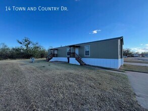 14 Town and Country Dr in Wichita Falls, TX - Building Photo - Building Photo