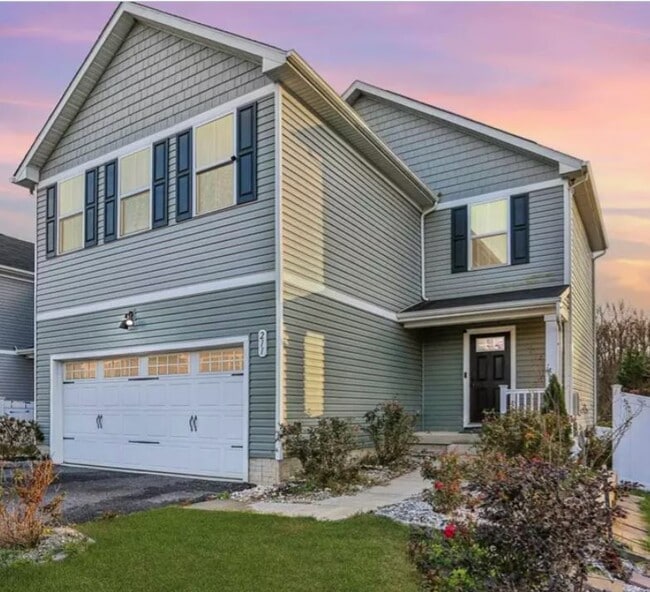 property at 211 Green Ridge Ln