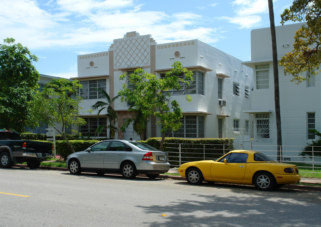 811 Jefferson Ave in Miami Beach, FL - Building Photo - Building Photo