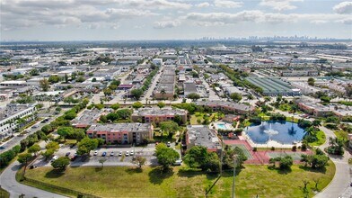 5102 NW 79th Ave in Doral, FL - Building Photo - Building Photo