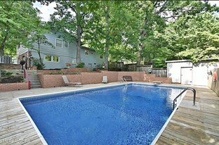 7206 Stagecoach Trl, Unit B in Knoxville, TN - Building Photo