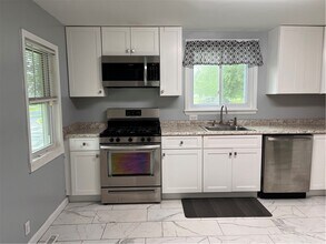 145 Tillotson St in Canandaigua, NY - Building Photo - Building Photo