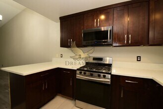 10524 Autumn Pine Ave in Las Vegas, NV - Building Photo - Building Photo