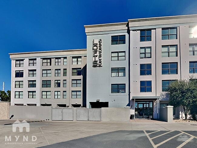 property at 535 W Thomas Rd