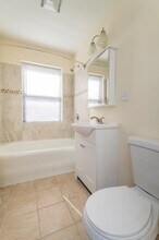 123 Highland Ave in Somerville, MA - Foto de edificio - Building Photo