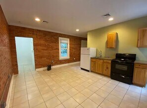 175 E Louther St in Carlisle, PA - Building Photo - Building Photo