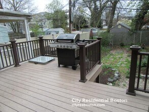 343 K St, Unit 1 in Boston, MA - Building Photo - Building Photo