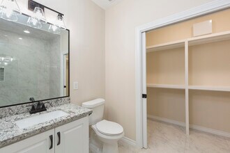 216 Teak Dr, Unit 2 in Edinburg, TX - Building Photo - Building Photo