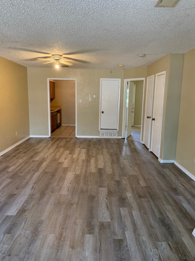 1821 Georgia St in Arlington, TX - Building Photo - Building Photo