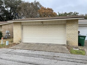 11722 Whisper Dew St in San Antonio, TX - Building Photo - Building Photo