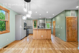 121 Hesperus Ln in Asheville, NC - Building Photo - Building Photo