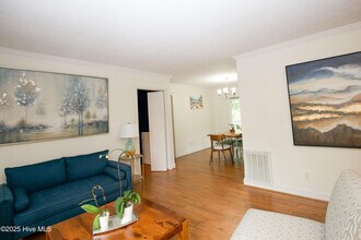 70 Midlothian Dr in Southern Pines, NC - Foto de edificio - Building Photo
