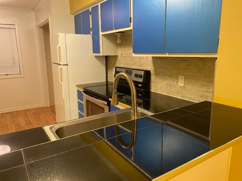 10 Canterbury Ct in Columbia, SC - Building Photo