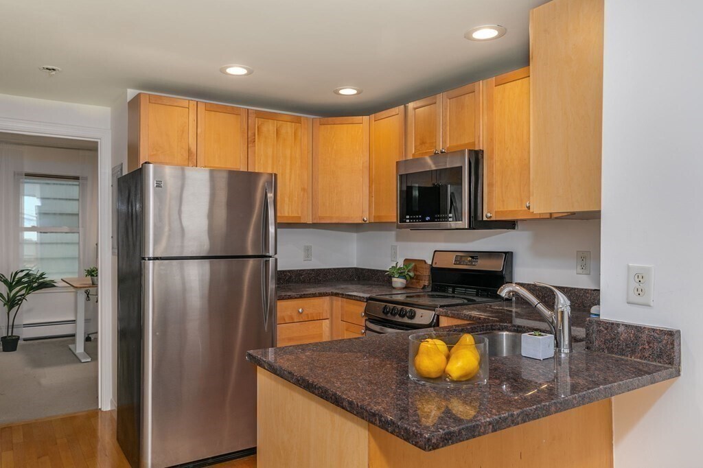 19 Glenview Rd, Unit 2 in Quincy, MA - Building Photo