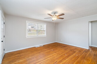 2518 Larkwood Ln in Knoxville, TN - Building Photo - Building Photo