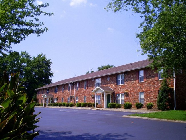 Creek Ridge Apartments in Knoxville, TN - Building Photo - Building Photo