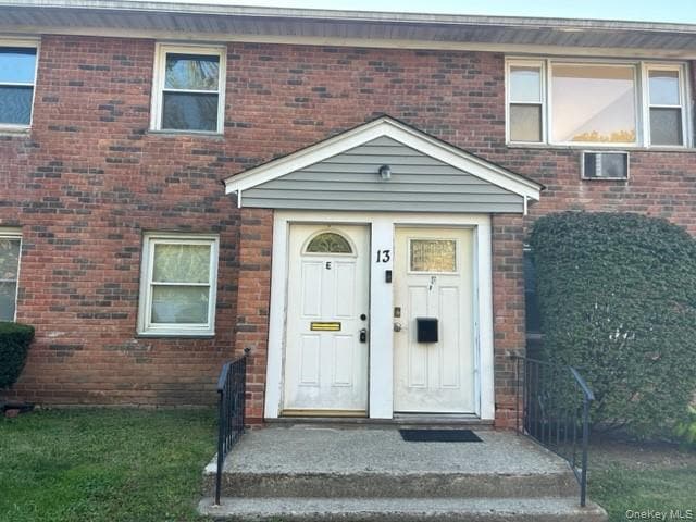 1668 US-9 in Wappingers Falls, NY - Building Photo - Building Photo