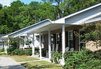 Magnolia Village in Walterboro, SC - Building Photo - Building Photo