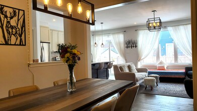 178 Bartonia Cir in Ottawa, ON - Building Photo - Building Photo