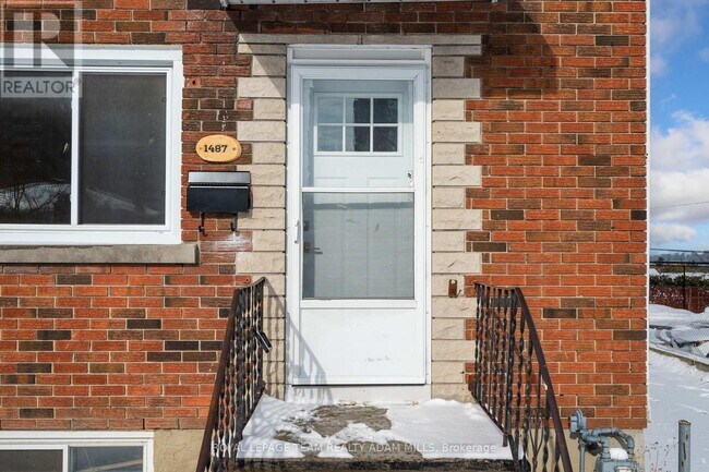 1487 Morisset Ave in Ottawa, ON - Building Photo - Building Photo