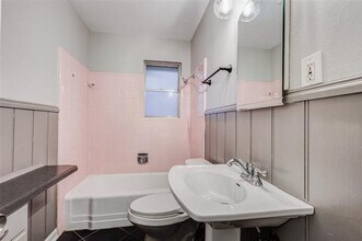 908 Kings Row in Denton, TX - Building Photo - Building Photo