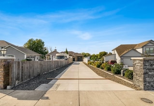 820 Camas Pl in Moses Lake, WA - Building Photo - Building Photo