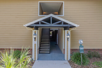 Whispering Pines in Gainesville, FL - Building Photo - Building Photo