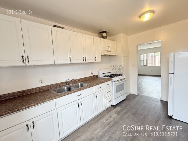 property at 631 E 3rd St