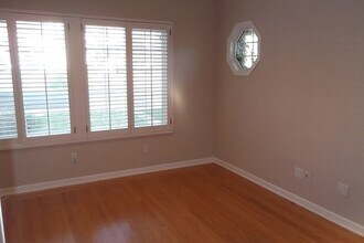 3863 Campolindo Dr in Moraga, CA - Building Photo - Building Photo