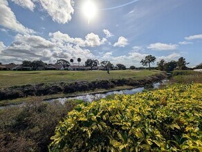 1413 Strada D Argento in Venice, FL - Foto de edificio - Building Photo