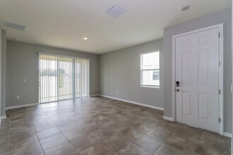 31209 Mango Fade Wy in San Antonio, FL - Building Photo - Building Photo
