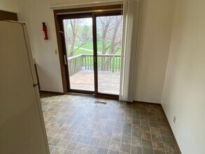 308 Jewel Dr in Ames, IA - Building Photo - Building Photo