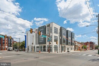 3952 Lancaster Ave-Unit -101 in Philadelphia, PA - Foto de edificio - Building Photo