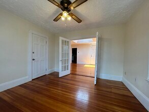 6 Horton St-Unit -3 in Salem, MA - Foto de edificio - Building Photo