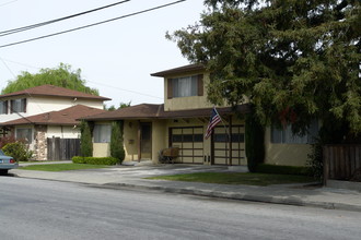 1641-1645 Union Ave in Redwood City, CA - Building Photo - Building Photo