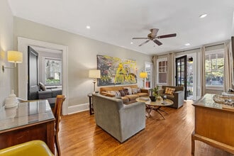 500 Queens Rd in Charlotte, NC - Foto de edificio - Building Photo