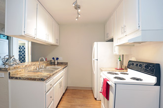 The Lofts at Stadium Square in Fresno, CA - Building Photo - Interior Photo